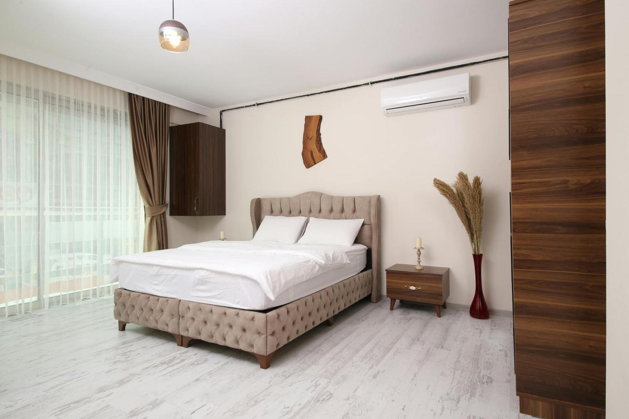Hotel Luxe Manor Near Delhi Airport Ню Делхи Екстериор снимка