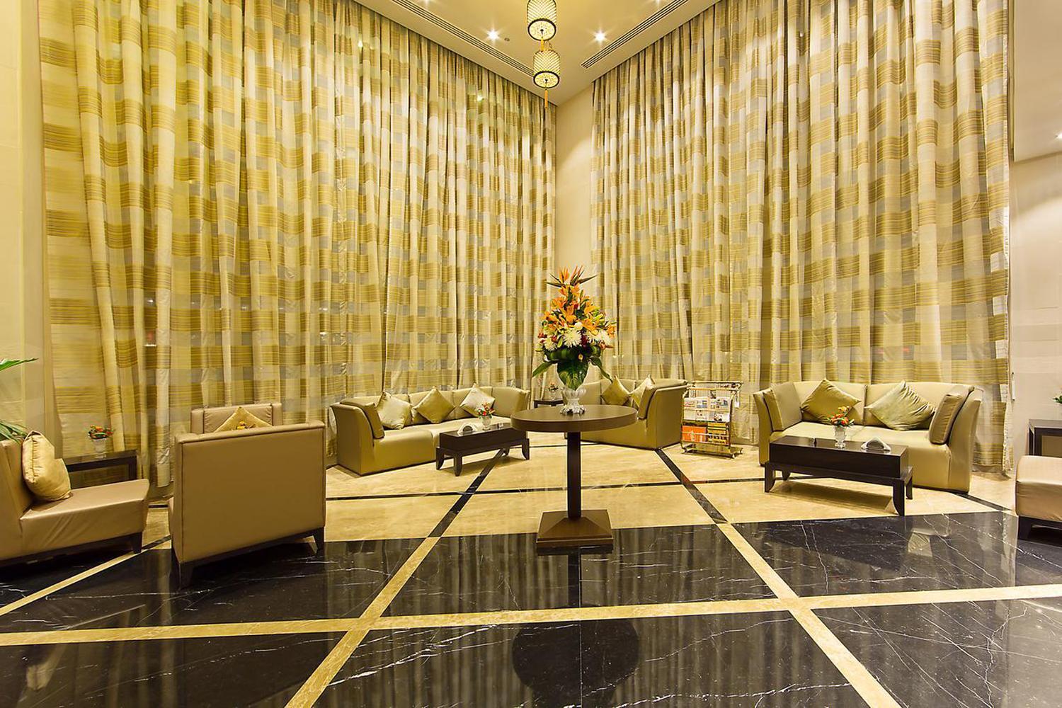 Hotel Luxe Manor Near Delhi Airport Ню Делхи Екстериор снимка