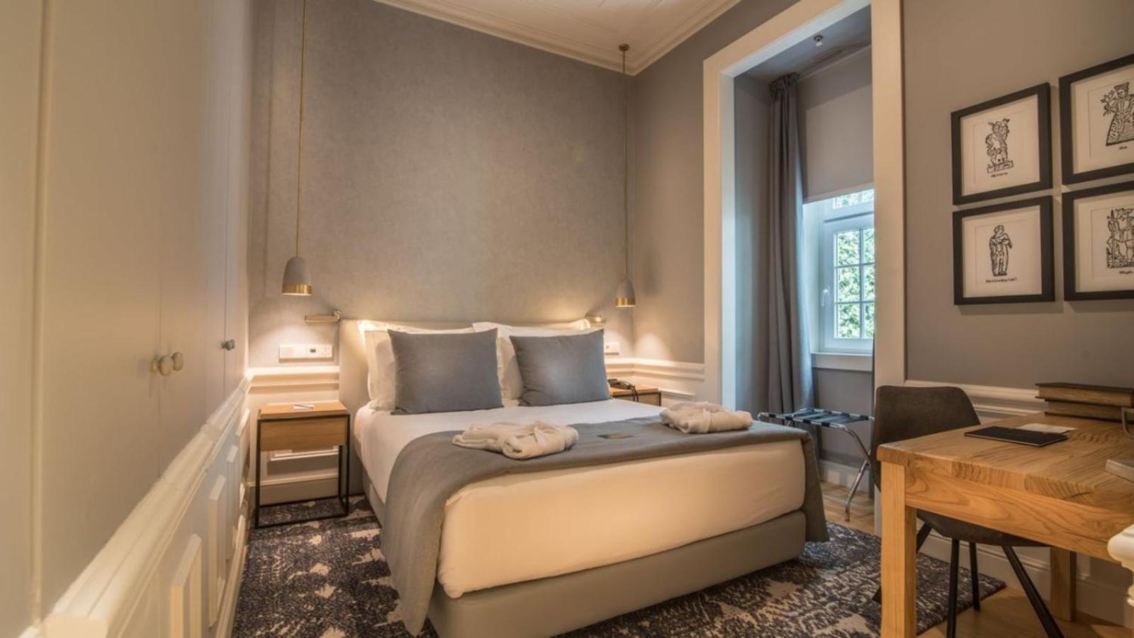 Hotel Luxe Manor Near Delhi Airport Ню Делхи Екстериор снимка